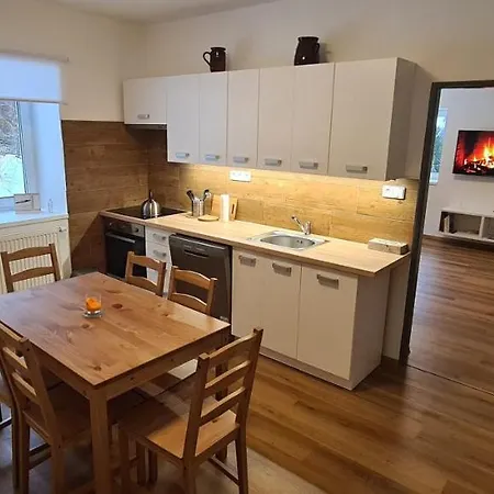 Apartment Chalupa Rochlitz S Horkym Koupacim Sudem Rokytnice nad Jizerou