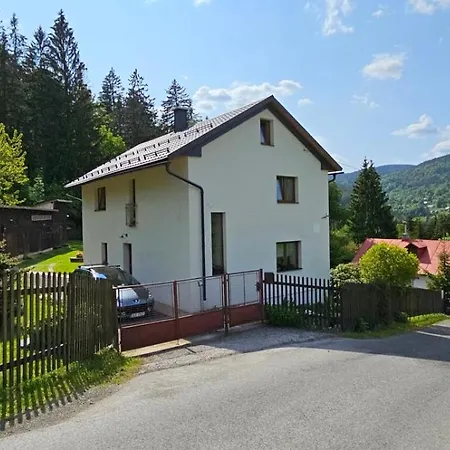 Chalupa Rochlitz S Horkym Koupacim Sudem